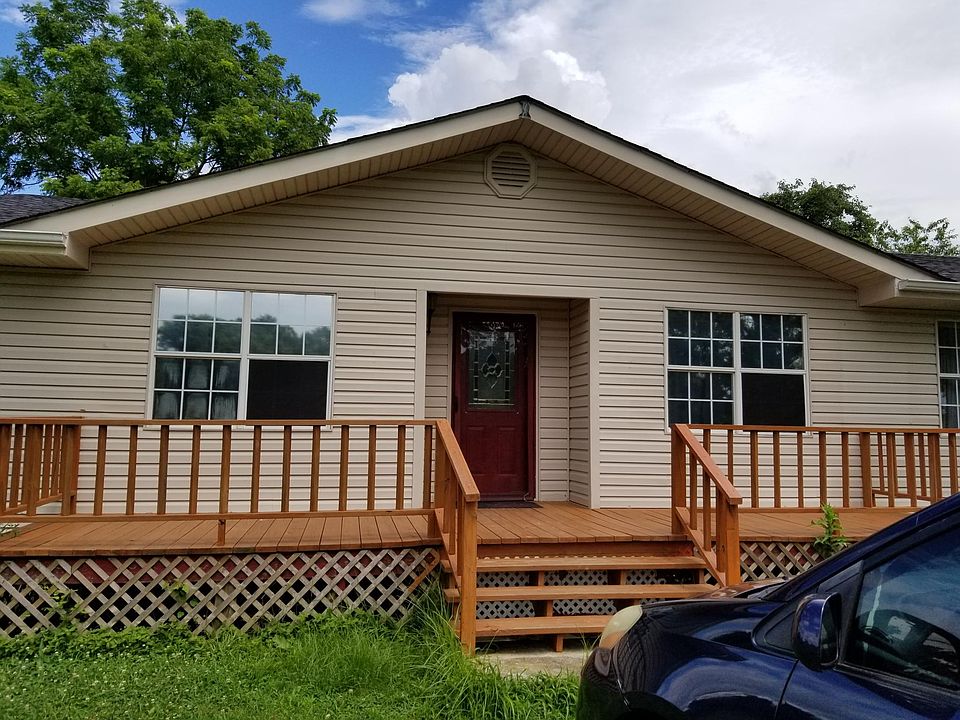 2nd image of 767 Reeves Rd