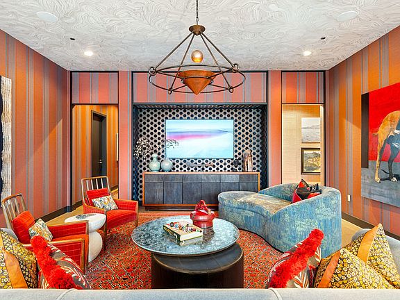 5th image of 900 W Washington Blvd #802