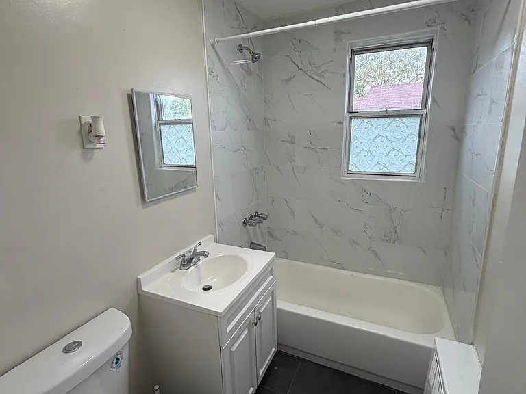 36 Irving St #9 — Photo 3
