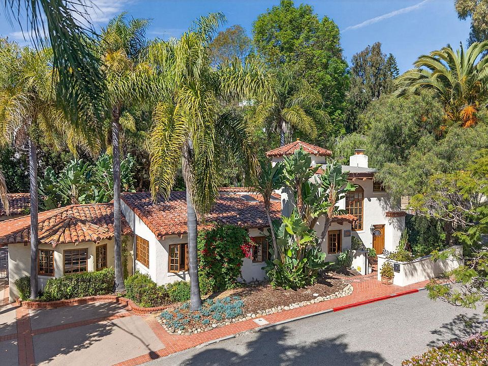 1st image of 215 Barnard Way