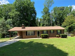 4612 Maplecrest Dr, Gastonia, NC 28056