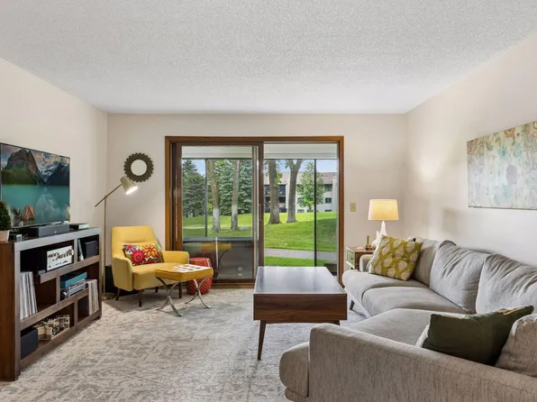 10540 43rd Ave N APT 111, Plymouth, MN 55442