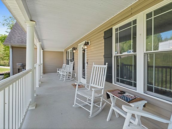 4th image of 1893 Katie Ln