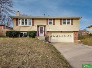 4431 Kirkwood Dr, Lincoln, NE 68516