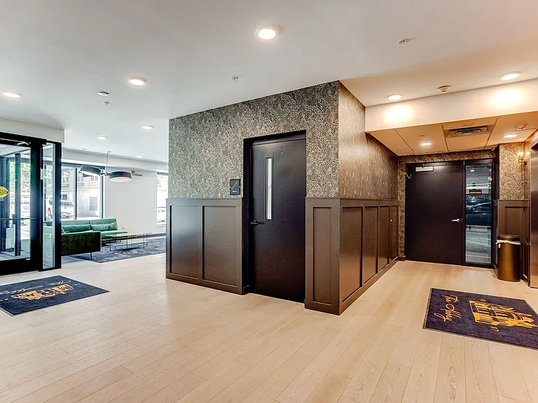 The Abbey Apartments — Photo 15