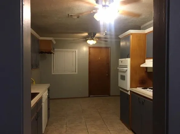 (undisclosed Address), Shawnee, OK 74804