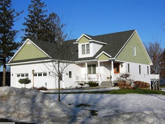 1st image of 207 7th Ave SE