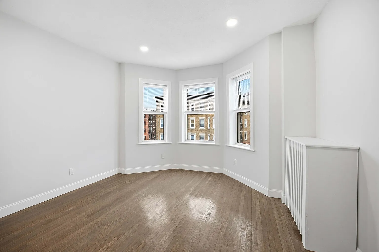 98-106 Queensberry Street — Photo 3