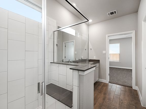 2nd image of 155 Dogwood Ave