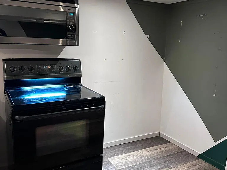 40 Montye Ave #BASEMENT — Photo 4