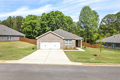 1153 Douglas St Photo 1
