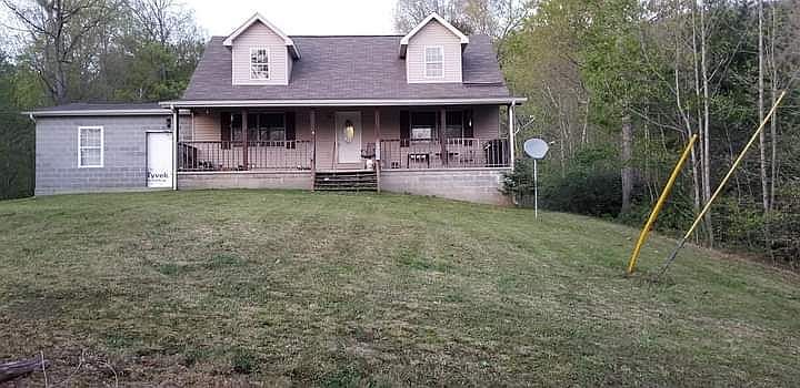 1st image of 636 Back Petros Rd