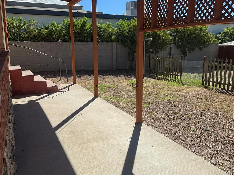 902 S Fremont Ave — Photo 35