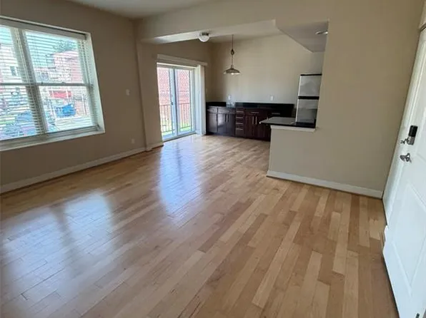5621 Pershing Ave APT 13, Saint Louis, MO 63112