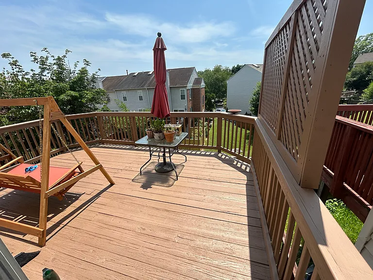 207 Amberfield Ln — Photo 10