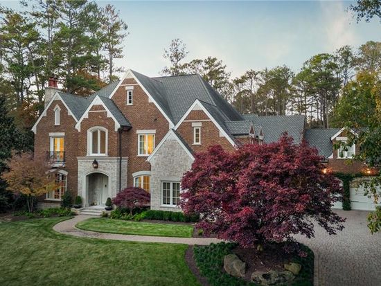 5250 London Dr, Sandy Springs, GA 30327