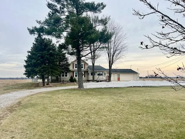 16105 Parrish Ave, Lowell, IN 46356