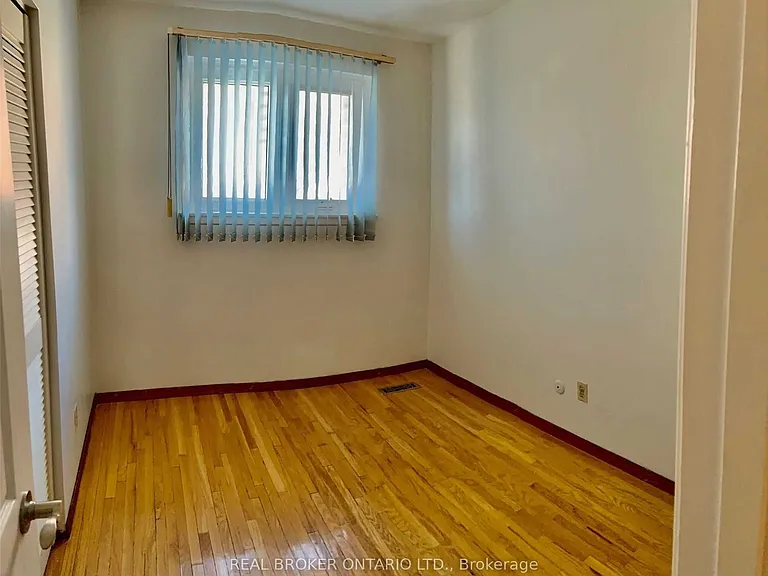 3364 Cedar Creek Dr — Photo 12
