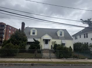 19 Brookdale Rd, Arlington, MA 02474