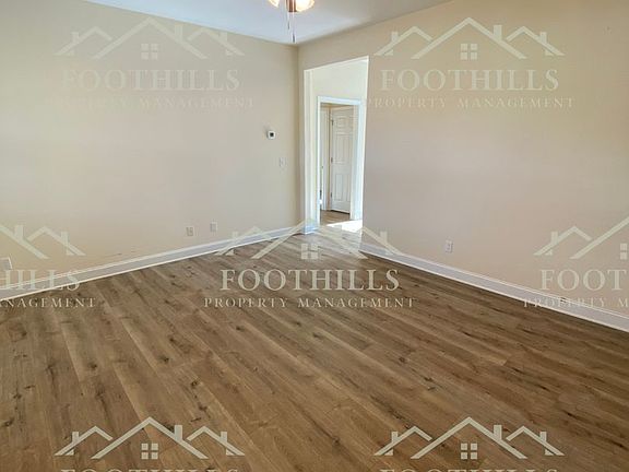 3rd image of 305 Saluda St