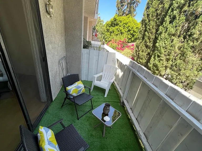 5400 Simpson Ave #4 — Photo 7