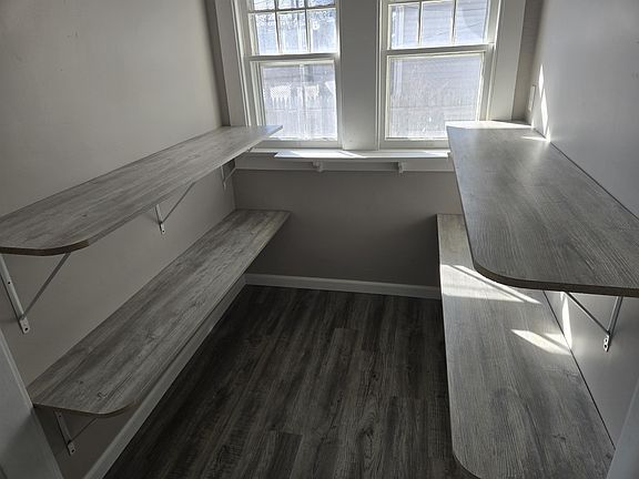 5th image of 730 E 6th St