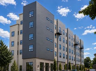 2119 College St #303, Cedar Falls, IA 50613