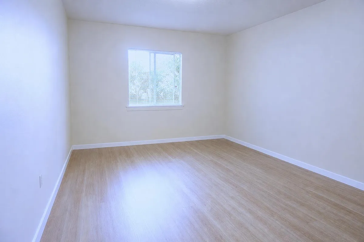 Building Photo - 2521 Piedmont Ave #16