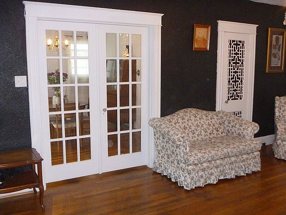 french doors to dining room
