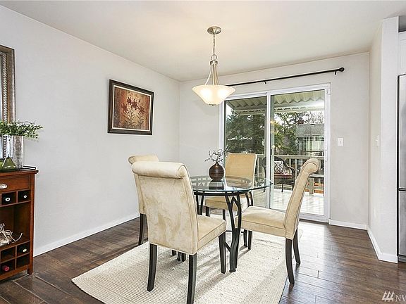 4th image of 6128 98th St NE