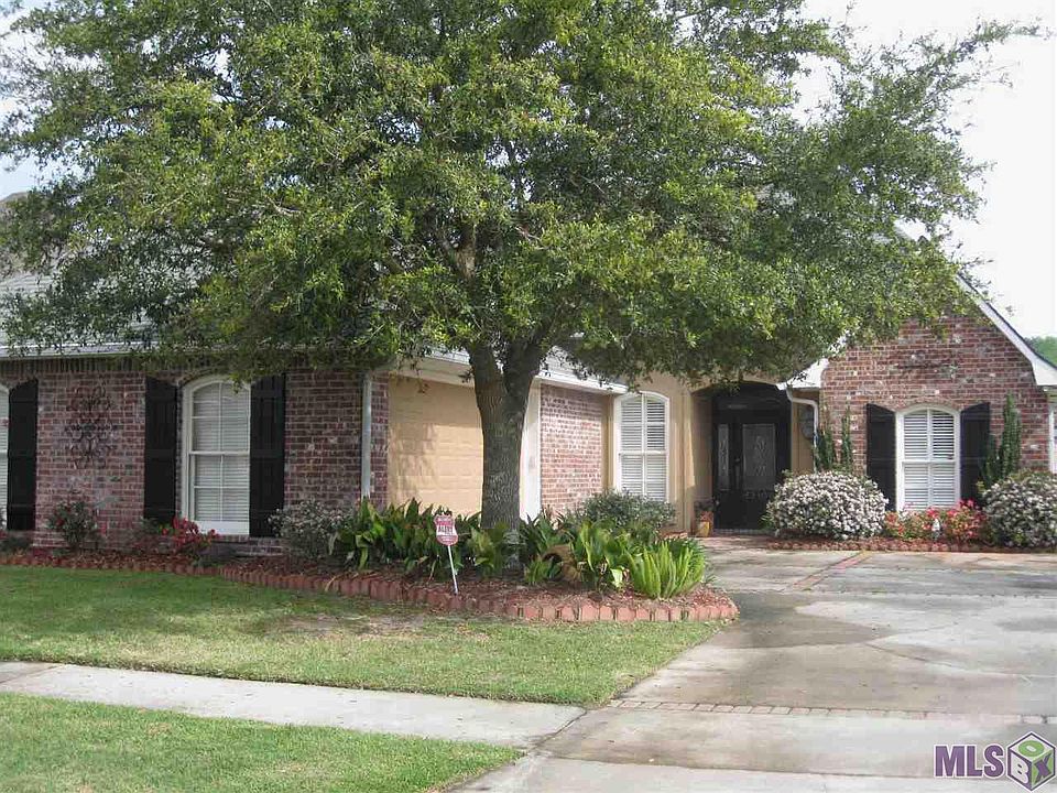1st image of 43106 Beacon Ln