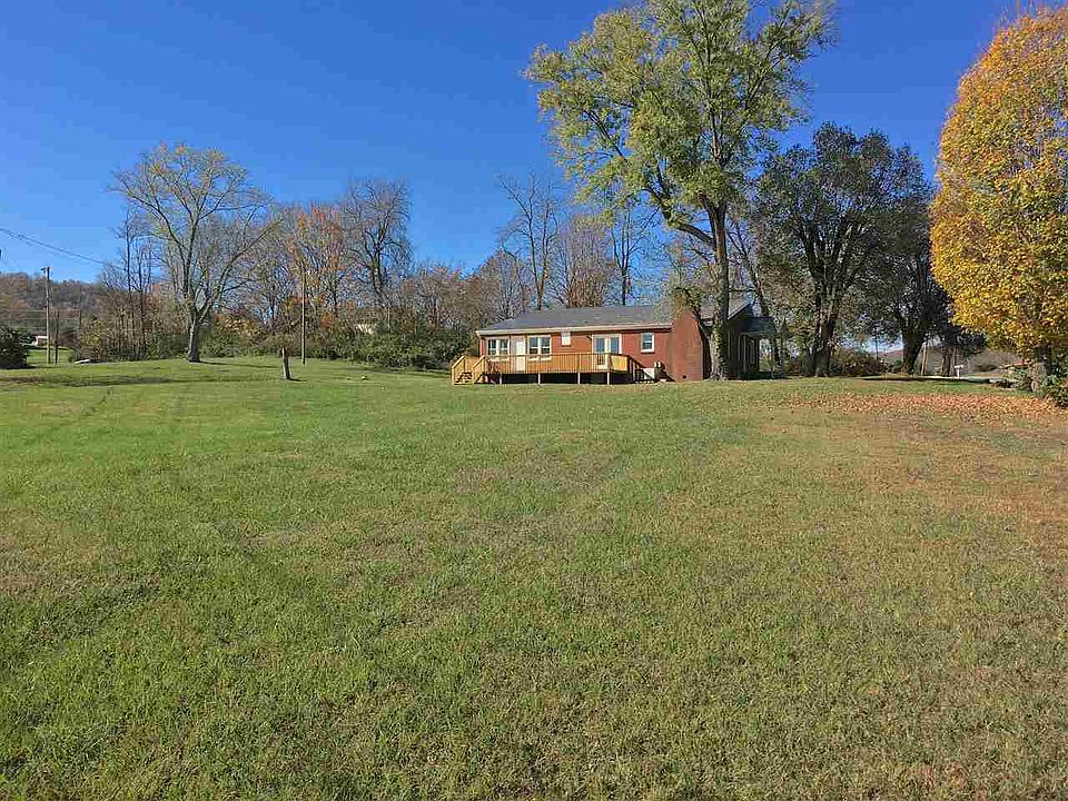 1st image of 2761 Cherokee Dr