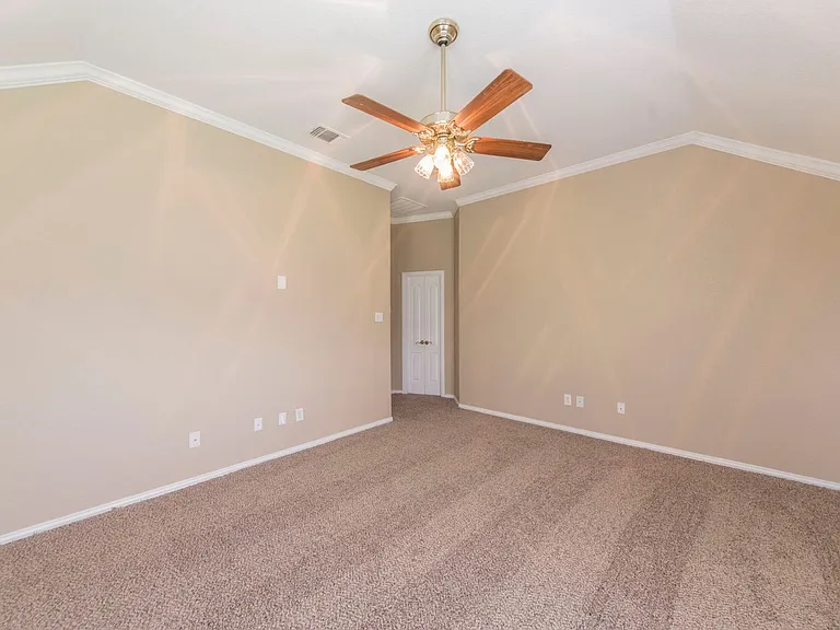 5212 Estrella Ln — Photo 11
