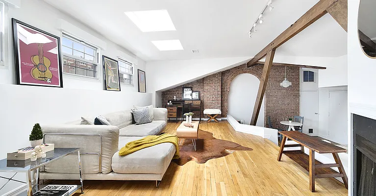 Sold by Compass | media 19