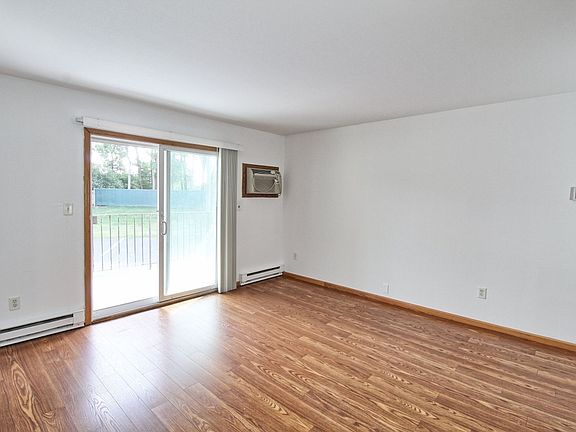 5th image of 197 Flintridge Dr #11