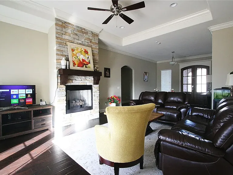 4300 Eggersway Pl — Photo 6
