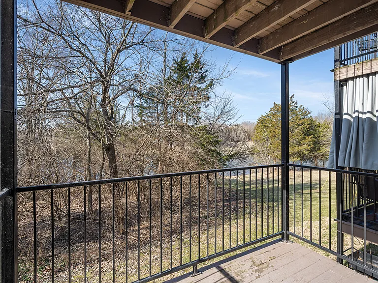 Green Valley Apartments — Photo 40
