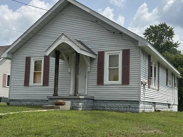 701 N Harper St, Marion, IL 62959