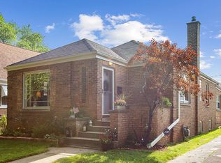 9332 S Troy Ave, Evergreen Park, IL 60805