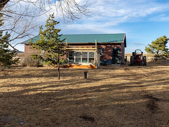 4th image of 25 Becker Ln