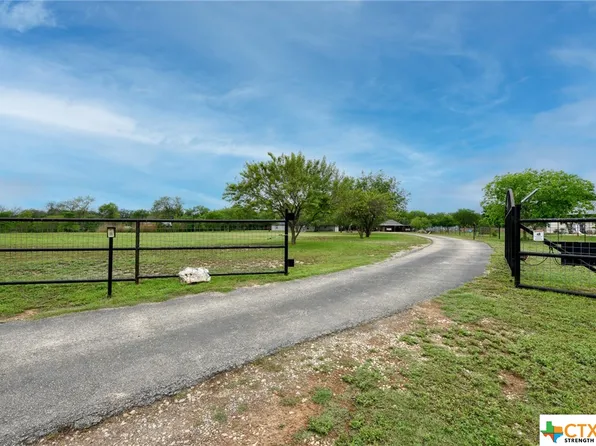 363 Ferryboat Ln, New Braunfels, TX 78130