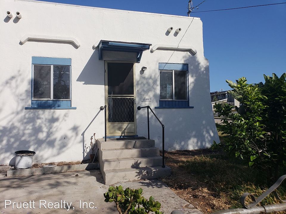 2nd image of 2105 Ebers St