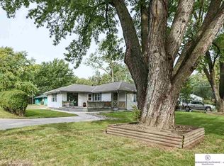 1704 N 85th St, Omaha, NE 68114