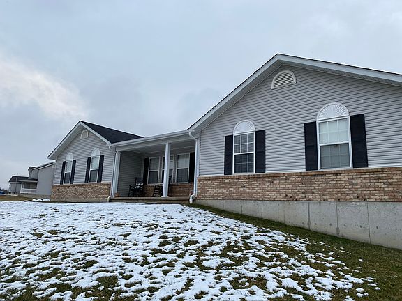 2nd image of 20 Hyde Dr