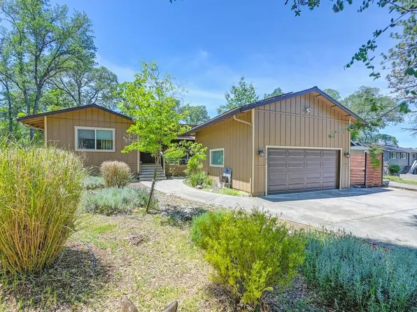 12393 Torrey Pines Dr, Auburn, CA 95602