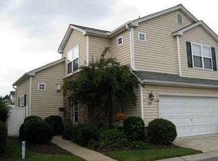 597 W Oaks Dr, Woodstock, GA 30188
