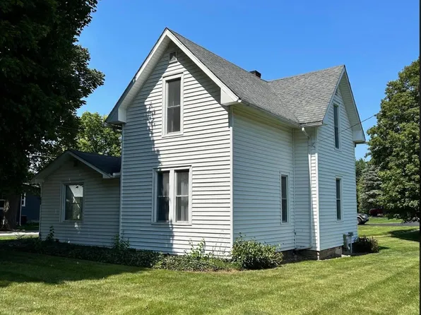 402 E Main St, Spiceland, IN 47385