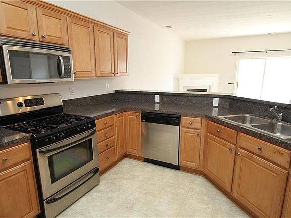 3rd image of 5137 Chayote Ct
