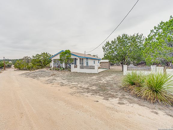 3rd image of 1451 AVENUE Q