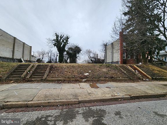 3rd image of 3714 Reisterstown Rd